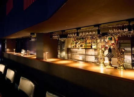 カジュアルエリア