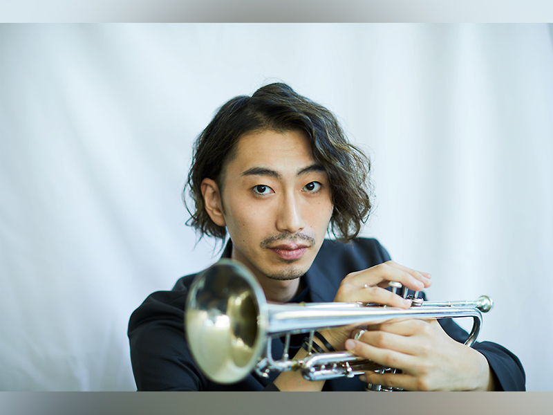 曽根麻央 “ブライトネス・オブ・ザ・ライヴス” リリースライブ