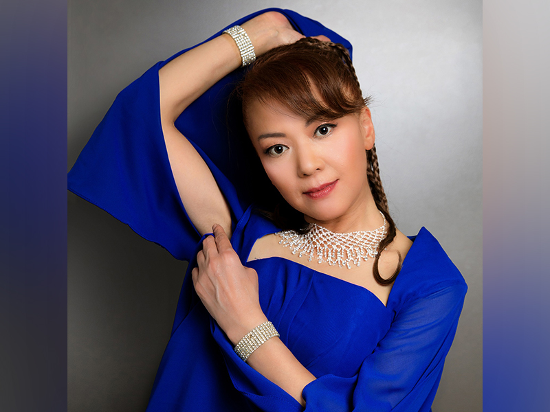 小比類巻かほる