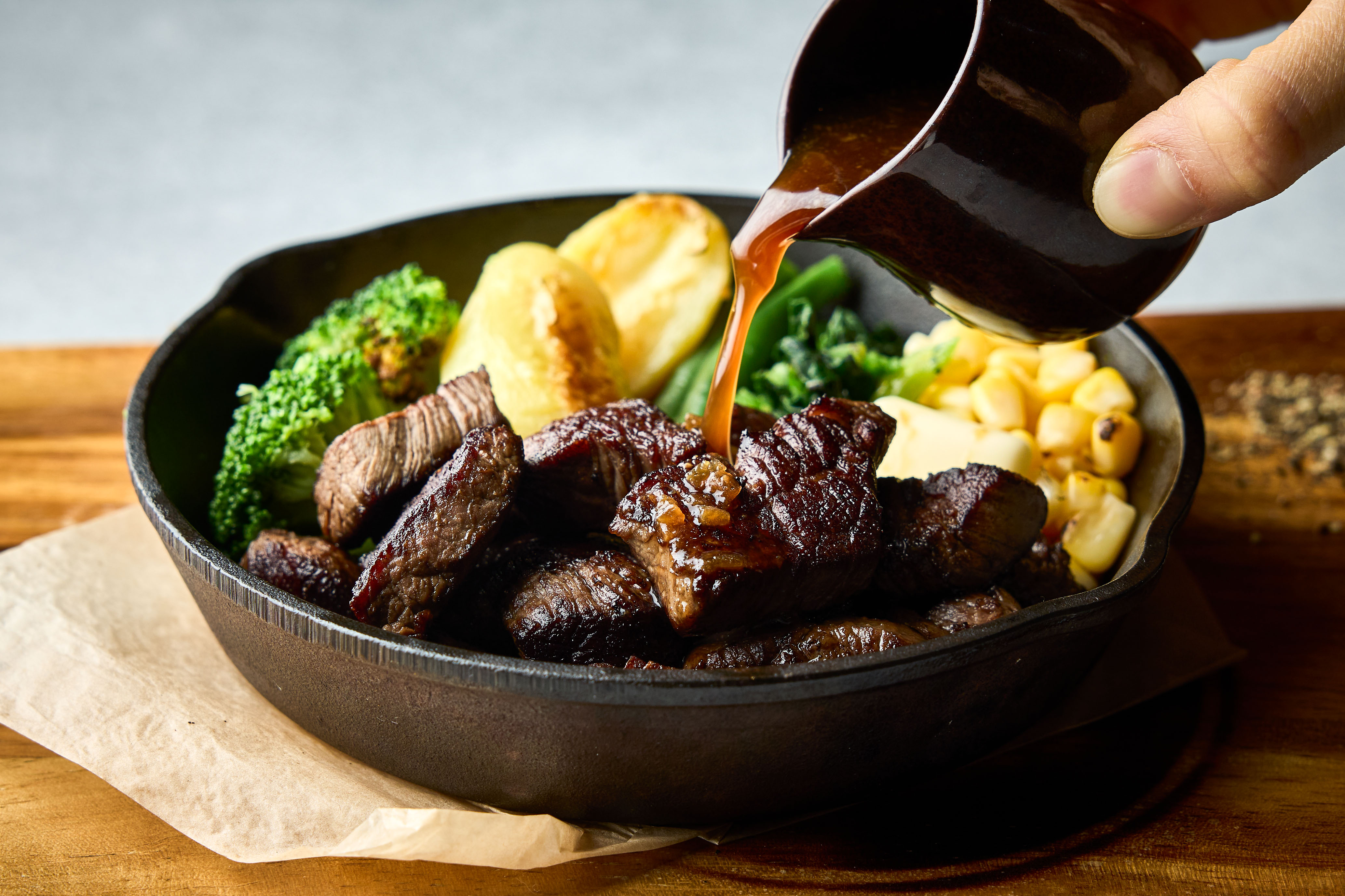 国産牛ヒレ肉のサイコロステーキの画像